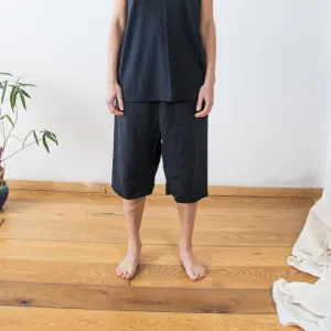 Knee-length wide unisex shorts