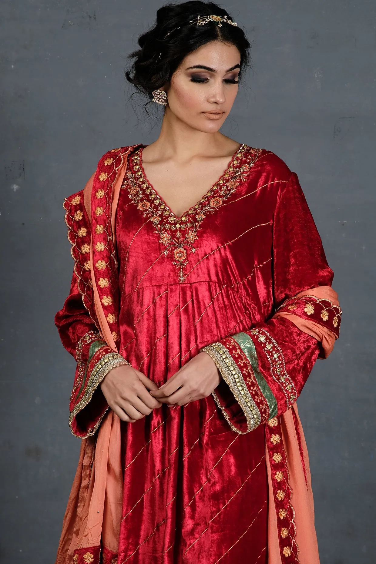 Relaxed Fit Velvet Suit In Blood Red
