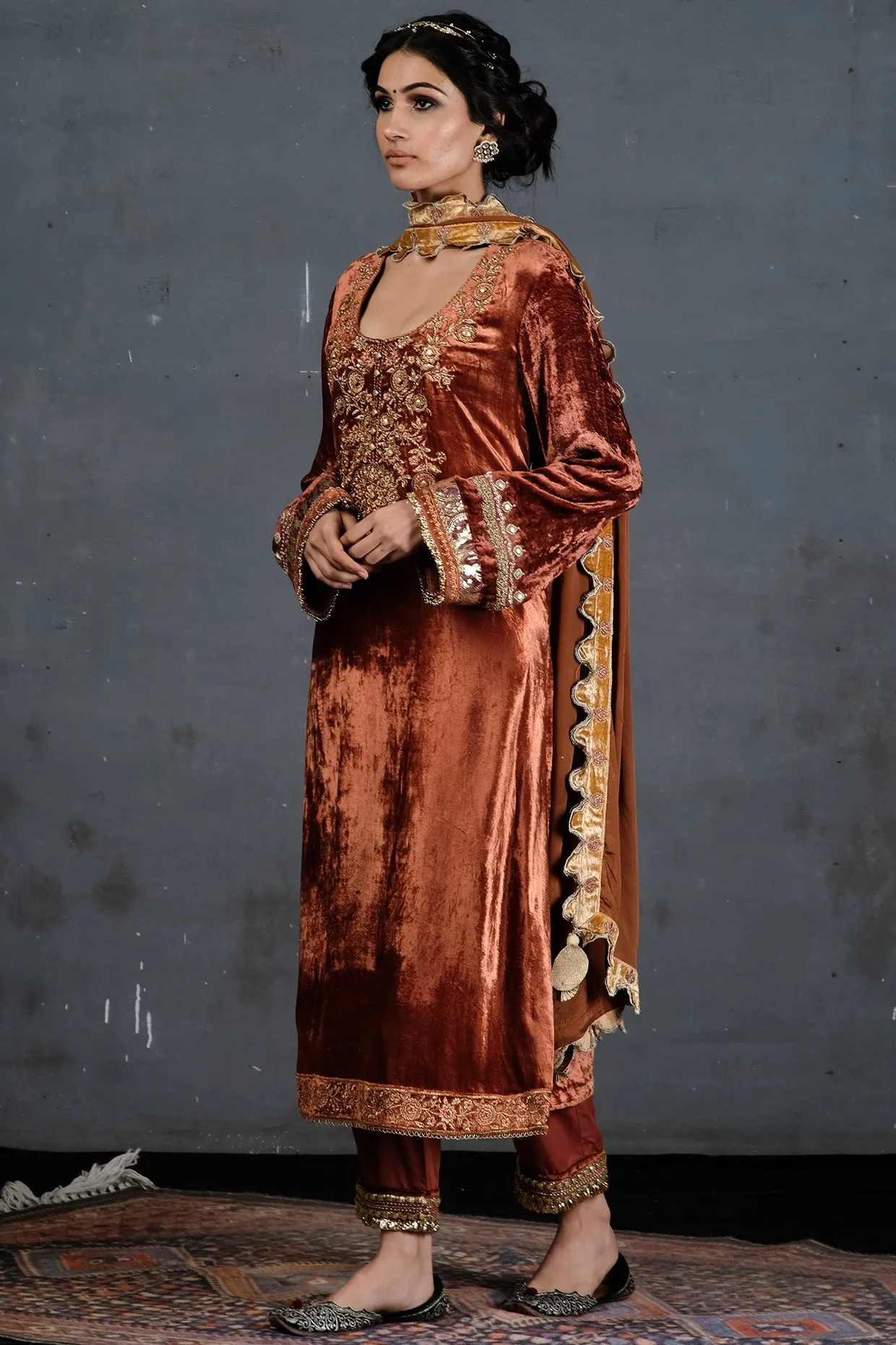 Relaxed Fit Velvet Suit In Rust