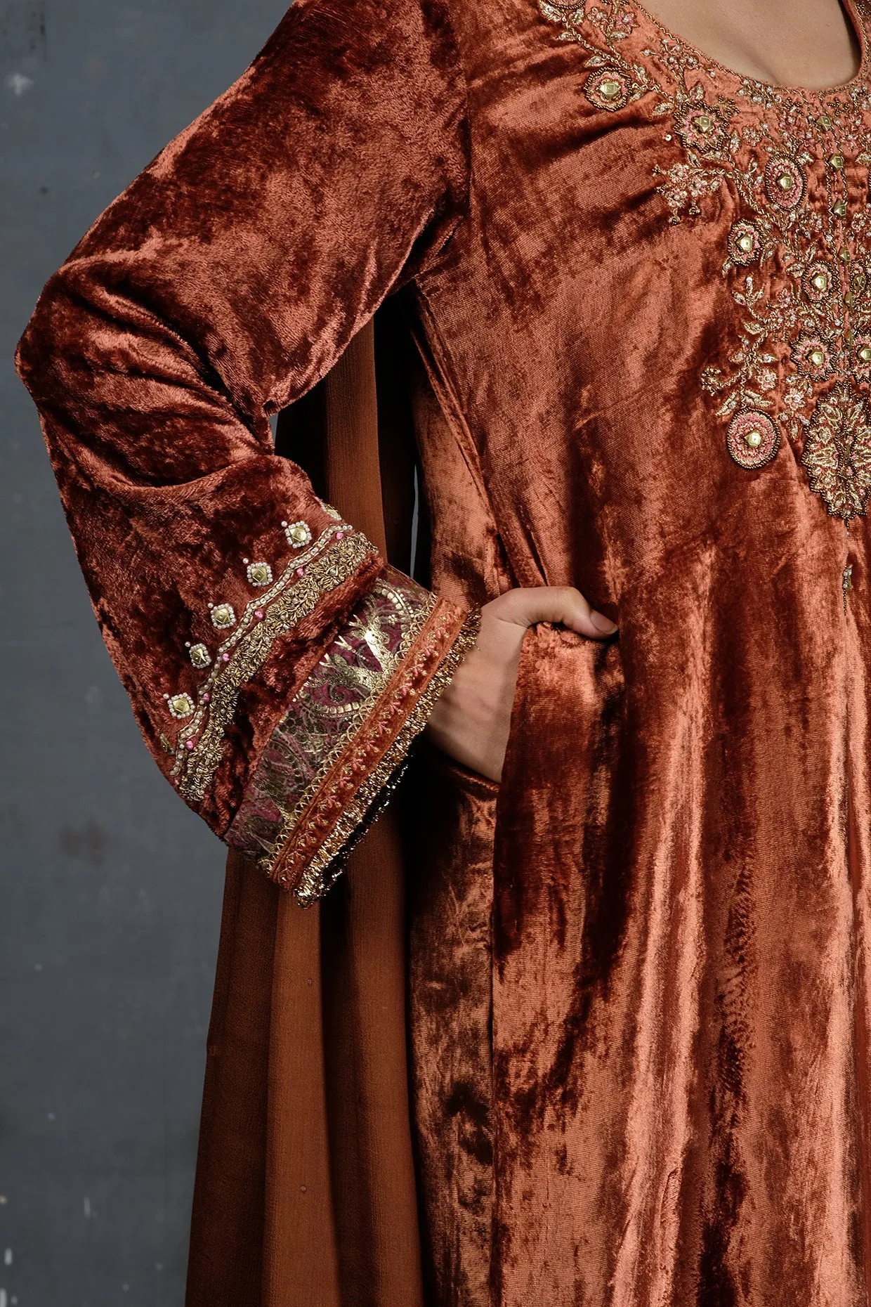Relaxed Fit Velvet Suit In Rust