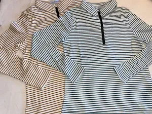ZIPPER STRIPED TOP